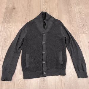 Banana Republic size M sweater